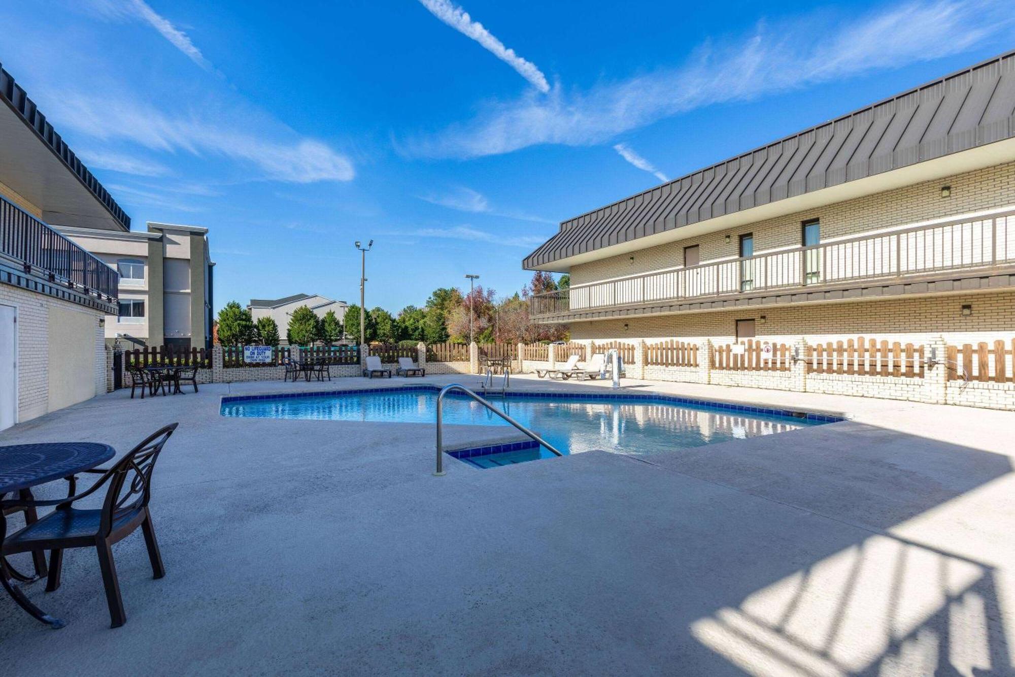 Days Inn By Wyndham Florence/I-95 North Zewnętrze zdjęcie